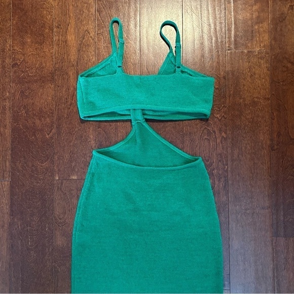 LUSH Babe Attire Green Sleeveless Cutout Knit Midi Dress in Kelly Green, SizeM - Picture 14 of 16